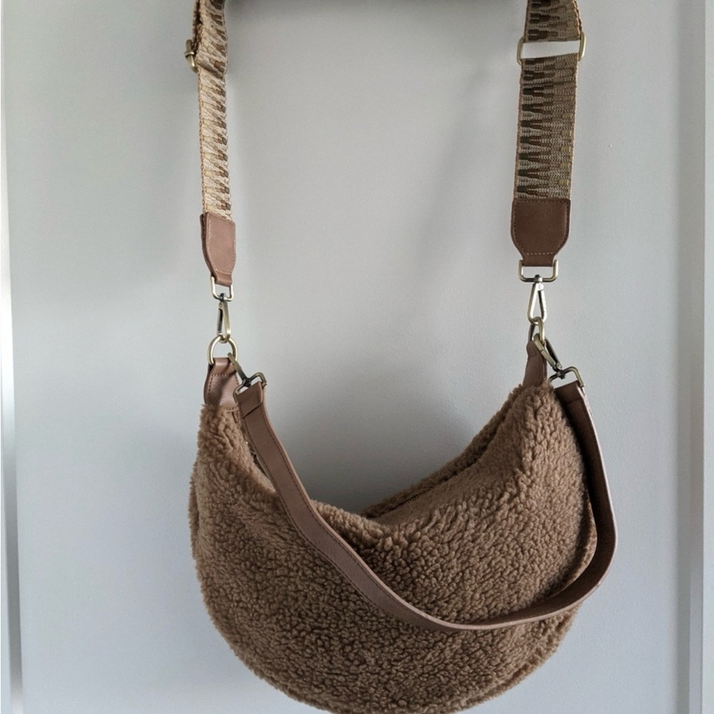 Urban Originals Anthropologie Tan Sherpa Shoulder Bag
